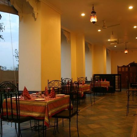 Pratap Palace Chittorgarh Екстер'єр фото